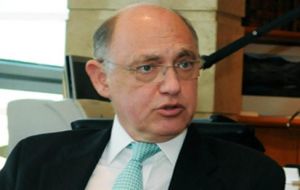 Minister Timerman giving time for Uruguay to clear “procedural irregularities” in dredging contract          