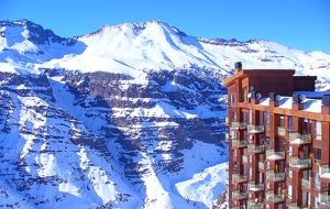 Ski resorts packed with visitors from warm climates 