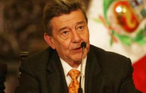 Peruvian Foreign minister said the three sides will meet in Lima on Friday 