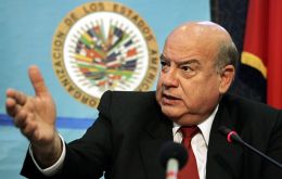 Insulza said the issue to be discussed is “the inviolability of the diplomatic premises of Ecuador”