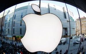 Apple became the biggest company by market value in history