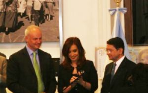 The UNWTO delegation presents the Argentine president the Open Letter addressed to global leaders  