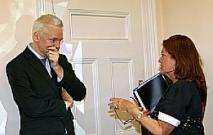 Argentine ambassador in London Alicia Castro visited Assange and expressed support 
