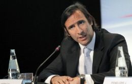 The Argentine president and Minister Lorenzino announce a bill to overhaul securities market 