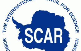 The presentation has been reviewed by the Scientific Committee on Antarctic Research (SCAR) and incorporates the latest research on the subject.