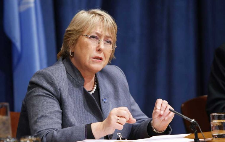 Ex president Michelle Bachelet, the politician with the best image (and past performance) for next year’s race.