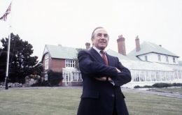 Sir Rex Hunt a symbol and hero for the Falkland Islands 
