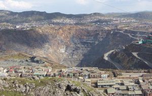 High levels of lead in the Cerro de Pasco soil, a historic mining town in the Andes 