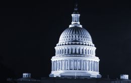 Many corporate leaders wary of the fiscal cliff dispute of President Obama with Congress 