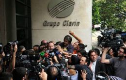 Early morning Cristina Fernandez administration official visited Clarin to inform them the process of auctioning licences had started (Photo: Telam)
