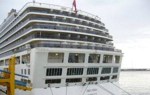 Arcadia, registered in Hamilton, Bahamas on around the world cruise will stop in Stanley 