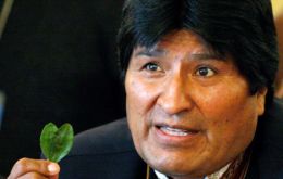 President Morales in one of his many trips abroad chewing a coca leaf
