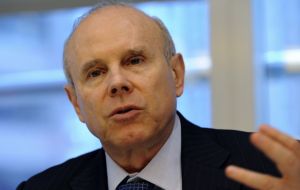 The car industry accounts for 25% of industrial production, said Minister Mantega 
