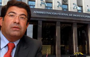 According to the tax bureau agency head Echegaray, Argentines have 160bn dollars in undeclared assets  