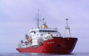 BAS RRS James Clark Ross (JCR) last Tuesday boarded and checked the ‘Eduardo Holmberg’ according to CCAMLR rules  