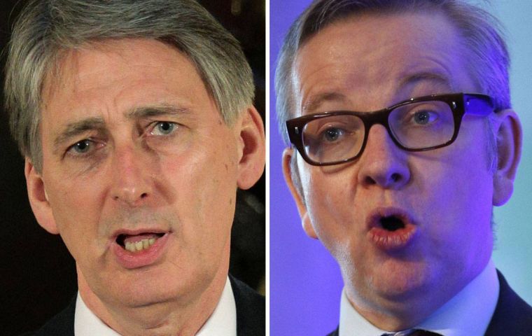 Hammond and Gove want out but prepared to let PM Cameron negotiate with Brussels 