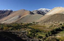 The project has been halted by a Chilean court supporting claims of damages to glaciers and wart supplies 