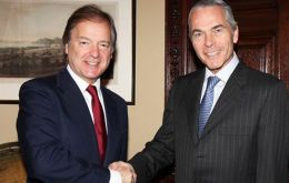 Minister for Latin America Mr. Hugo Swire MP and Chilean Minister of Defense Oscar Izurieta 