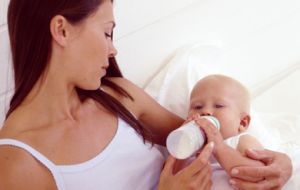 Plan to ”prohibit all types of baby bottles” and recover love between mother and child 