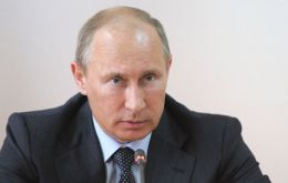 Rosneft will receive 70bn upfront, Russian President Vladimir Putin