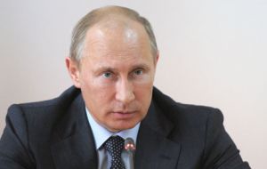 Rosneft will receive 70bn upfront, Russian President Vladimir Putin