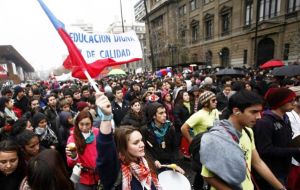 In Santiago marches were mostly peaceful expect for a few incidents by violent radical groups