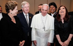 With Pope Francis, Pte. Dilma Rousseff, Uruguay’s Vice president Danilo Astori, Pte. Evo Morales and Argentine Pte. Cristina Fernandez