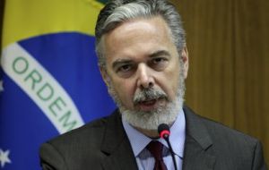 The Pan American Health Organization guarantees that it's a good practice, Foreign minister Patriota told Congress
