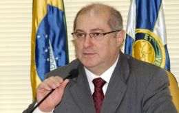 “All explanations given so far are false” said Minister of Communications Paulo Bernardo.