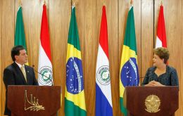 Dilma trying to convince Cartes Paraguay must return to Mercosur 