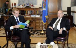 Crime Prevention Minister Jeremy Browne meets with OAS Secretary General Insulza  