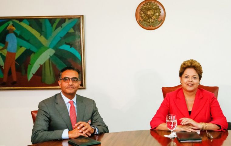 Rousseff conferring in Brasilia with Fadi Chehade (L), chief executive of the Internet Corporation for Assigned Names and Numbers (ICANN)