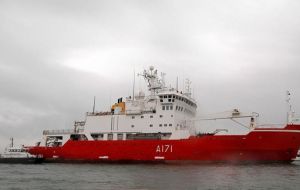 The proud ice patrol almost went down in the extreme south of Chile