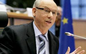 “Sixteen hours but a happy end,” said EU Budget Commissioner Janusz Lewandowski