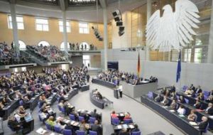 The Merkel government will have 504 out of 631 seats in the Lower House 