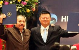 President Ortega and Chinese tycoon Wang Jing during the announcement ceremony