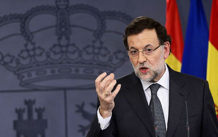 Pro-independence leaders in Catalonia say PM Rajoy should follow the example of UK PM Cameron with Scotland 