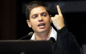 Minister Kicillof attacked opposition and economists for orchestrating an 'end of the world' feeling among Argentines 
