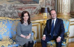 Cristina Fernandez and Hollande at the Elysee Palace: “France wants Argentina to overcome its financial bustles”