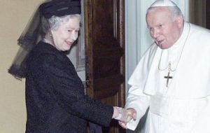 The Queen welcomed John Paul II in 1982 