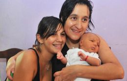 Umma Azul with her parents, Carina and Soledad 