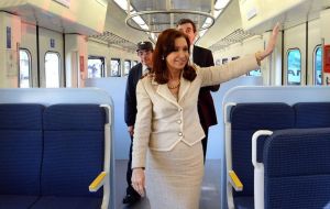 The Argentine leader inaugurating the new Chinese manufactured trains 