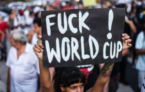 Six out of ten Brazilians disenchanted with the Cup because it has limited investment in public services 