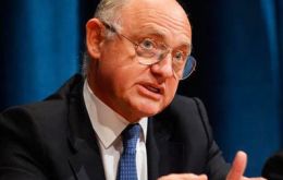 Timerman called for the immediate back-rolling of Uruguay's authorization to increase UPM pulp mill production 