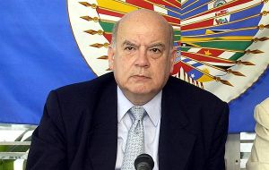 Current OAS chief Insulza from Chile must step down in May 2015