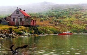 A quiet scenery, protected from the wind, in one of the many Islands, captured by amateur photographer Andy Pollard