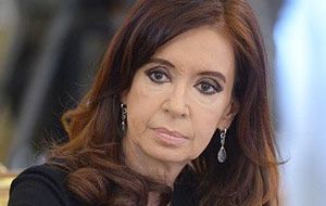 Support for Cristina Fernandez has also dropped during the last month in parallel with the ongoing drop in consumers' confidence