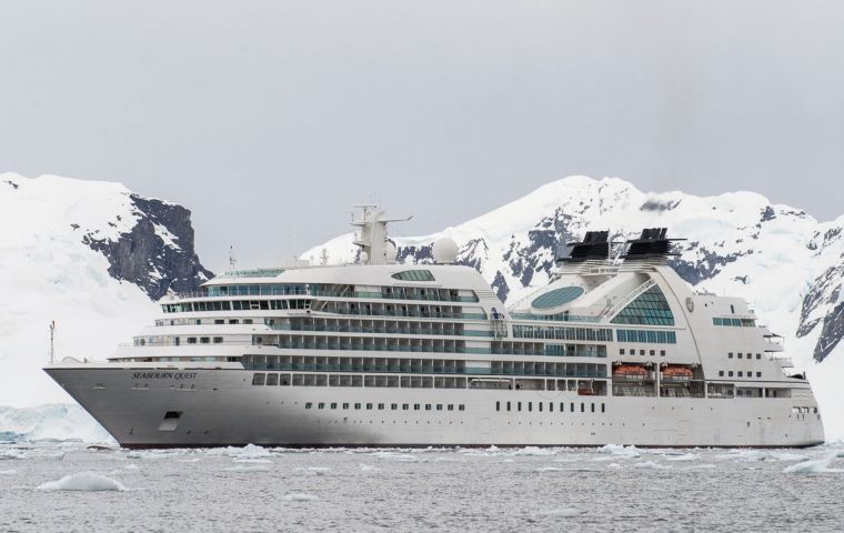 Bark Europa with 40 pax, will be the smallest cruise to visit South Georgia and the largest the 450-passenger Seabourn Quest. 
