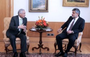 Minister Muñoz and Filmus at the meeting in which bilateral relations were underlined 