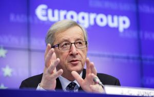 “Today I am presenting the team that will put Europe back on the path to jobs and growth” said EC chief Jean-Claude Juncker